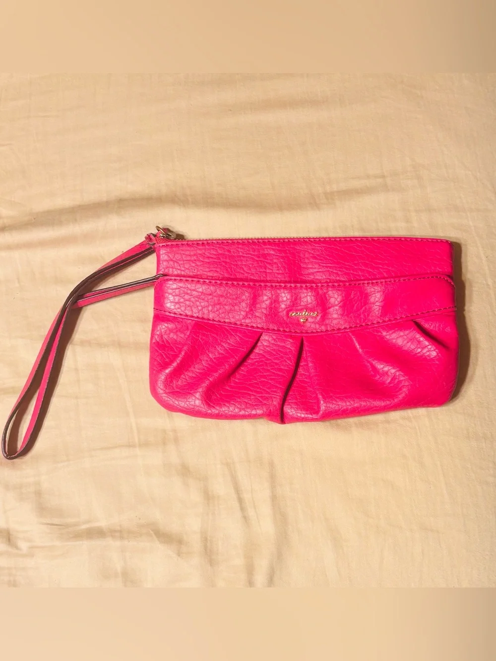Juicy Couture Hot Pink Wristlet with Branded Logo Plate NWOT
